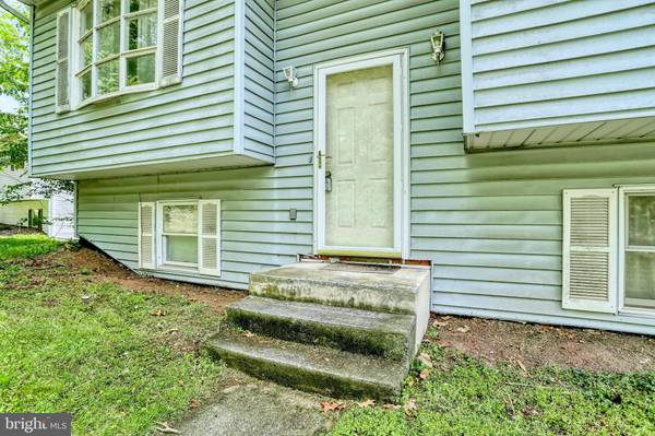 Etters, PA 17319,140 SAM SNEAD CIR