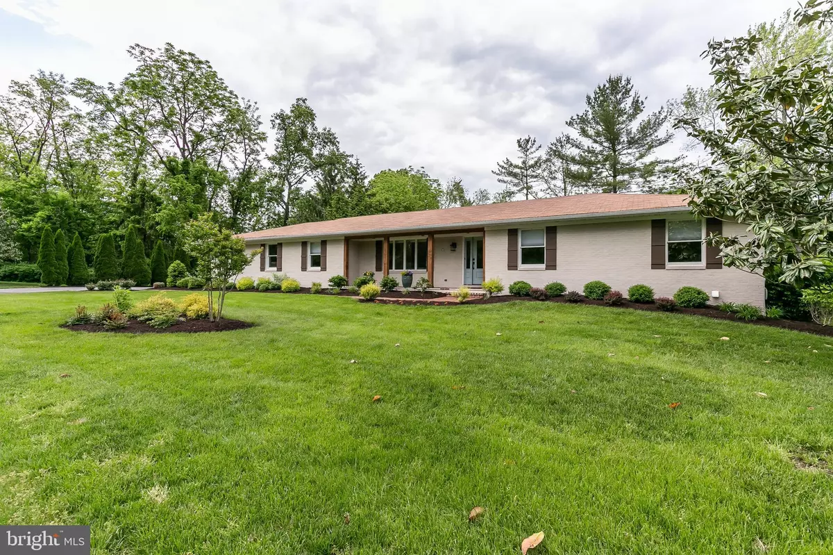 Lutherville Timonium, MD 21093,5 PEBBLE LN