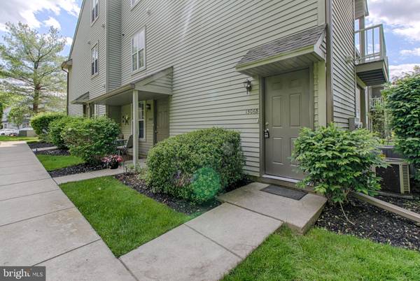 1506-B DENHAM CT, Mount Laurel, NJ 08054