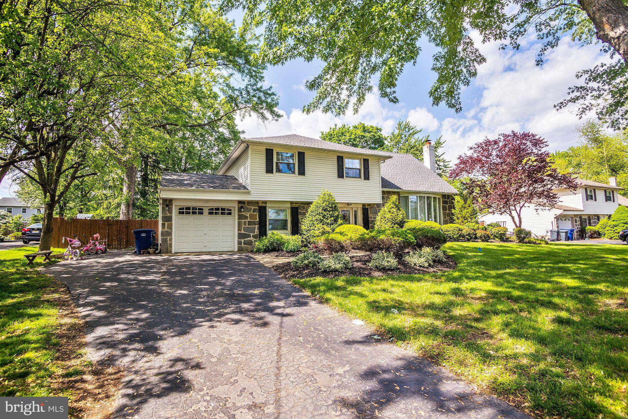 111 PARRY RD, Cinnaminson, NJ 08077