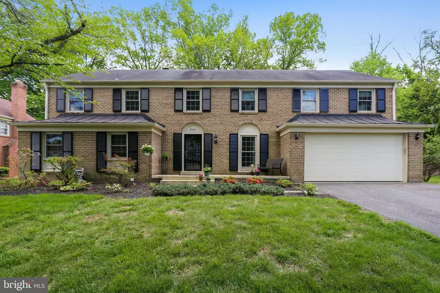 8908 COPENHAVER DR, Potomac, MD 20854