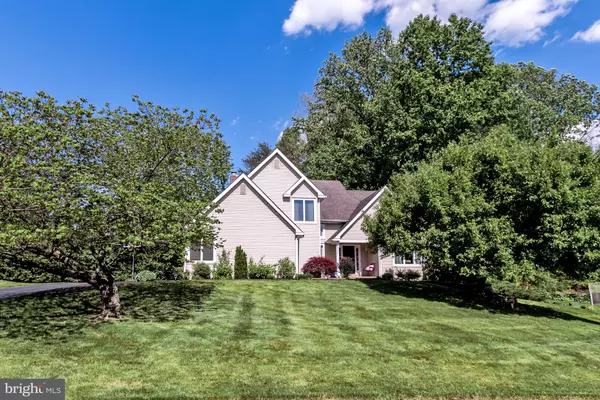 Hockessin, DE 19707,734 LORA LN