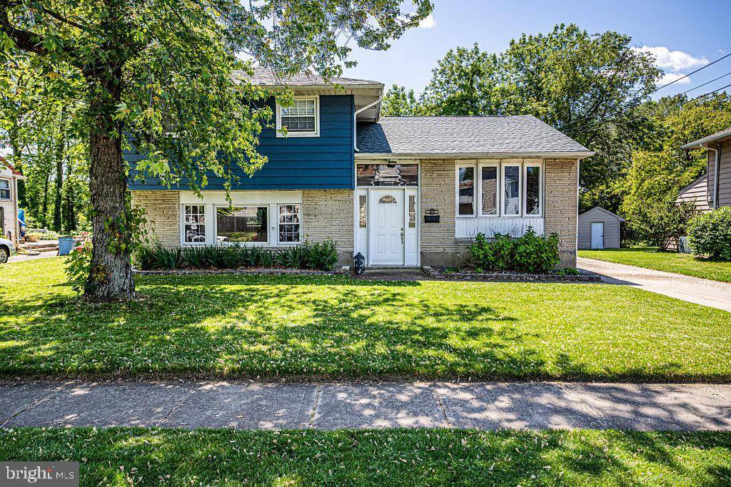 813 W 3RD AVE, Runnemede, NJ 08078