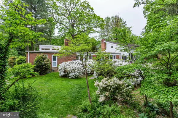 Falls Church, VA 22046,807 VILLA RIDGE RD