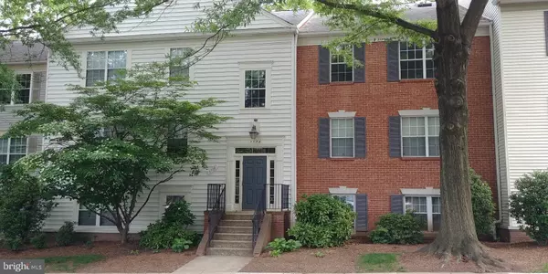 7758 NEW PROVIDENCE DR #12, Falls Church, VA 22042