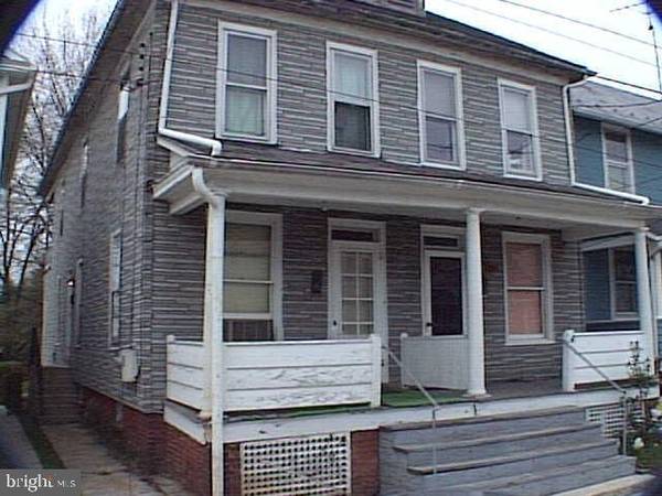 321  / 323 SECOND AVENUE, Hanover, PA 17331