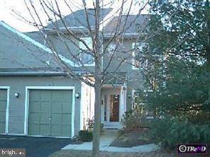 252 WINDSOR CT, Glen Mills, PA 19342