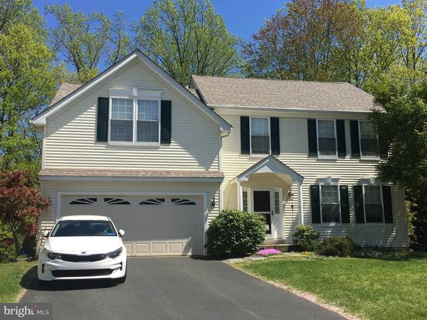 411 HIGHGROVE LN, Aston, PA 19014