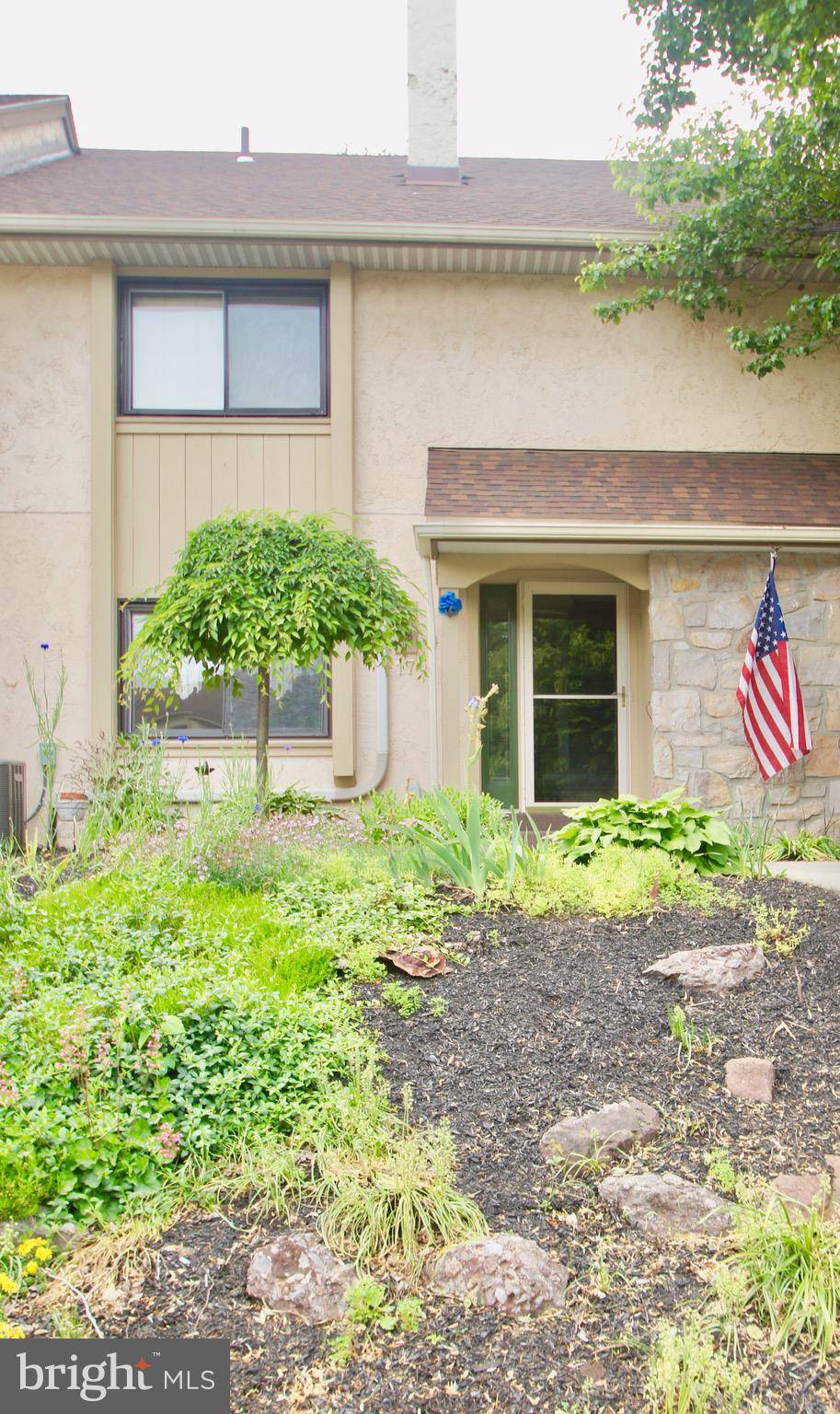 17 MUIRFIELD DR, Reading, PA 19607