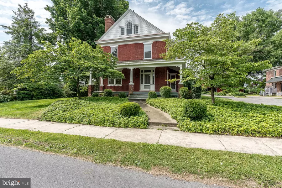 2104 MARIETTA AVE, Lancaster, PA 17603