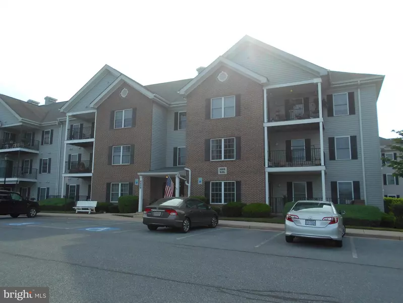 6518 RIDENOUR WAY EAST #3A, Sykesville, MD 21784