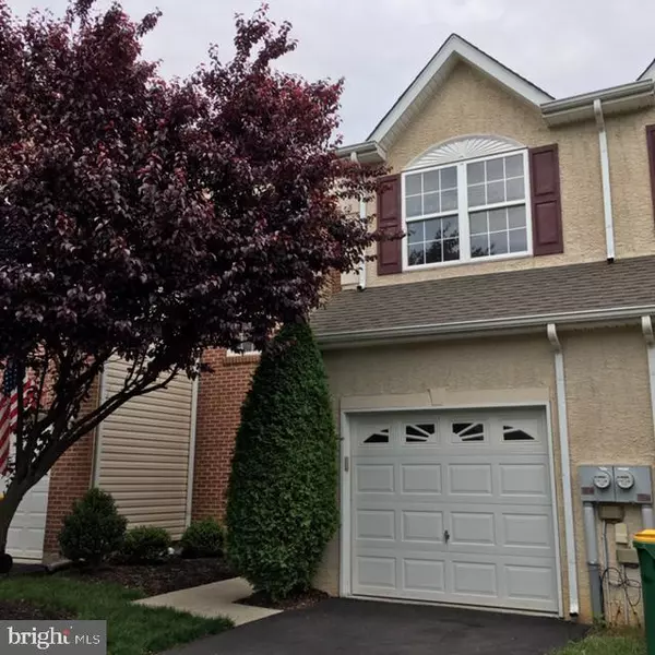 7017 HUNT DR, Macungie, PA 18062