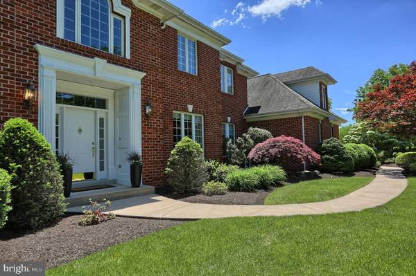 1222 QUAIL HOLLOW RD, Hummelstown, PA 17036