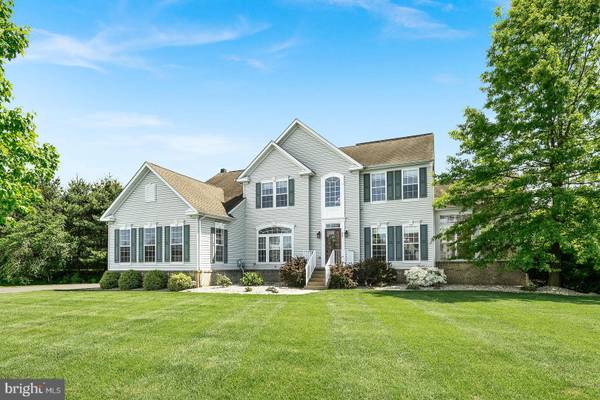 25 HICKORY WAY, Robbinsville, NJ 08691