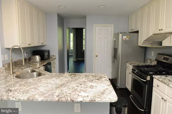 Sterling, VA 20165,20649 GLENMERE SQ