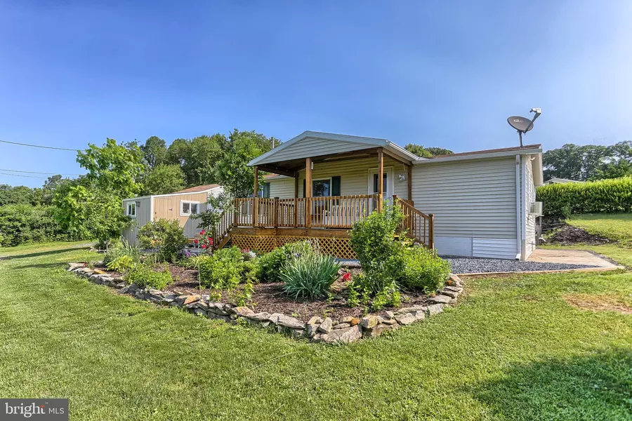 315 PEACH GLEN IDAVILLE RD, Gardners, PA 17324