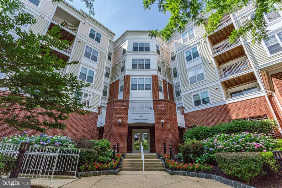 1645 INTERNATIONAL DR #109, Mclean, VA 22102