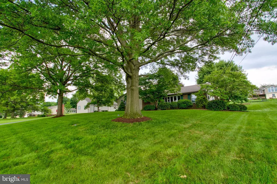 594 DOE RUN RD, Lititz, PA 17543