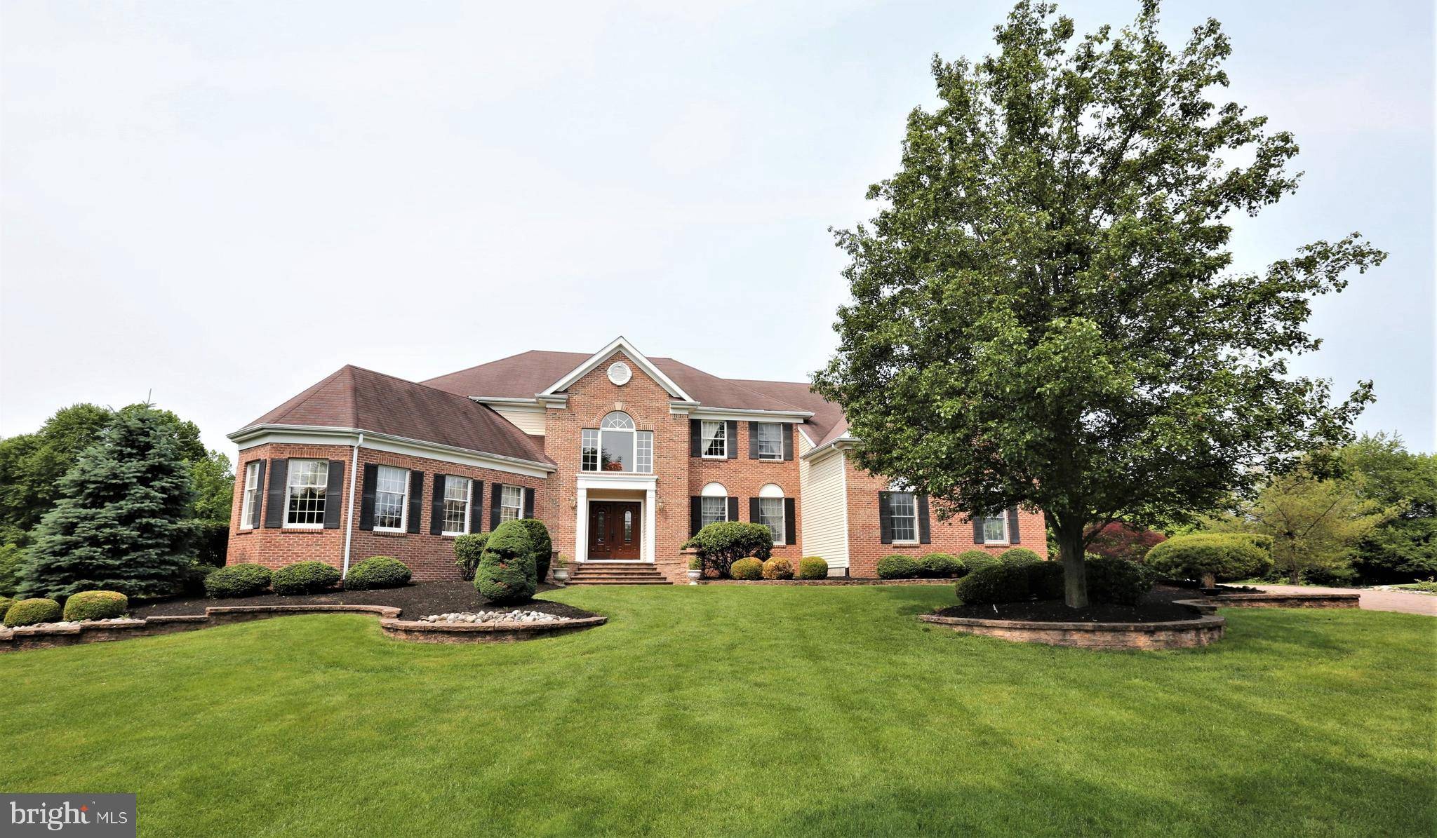 5 CYPRESS CT,  Plainsboro,  NJ 08536