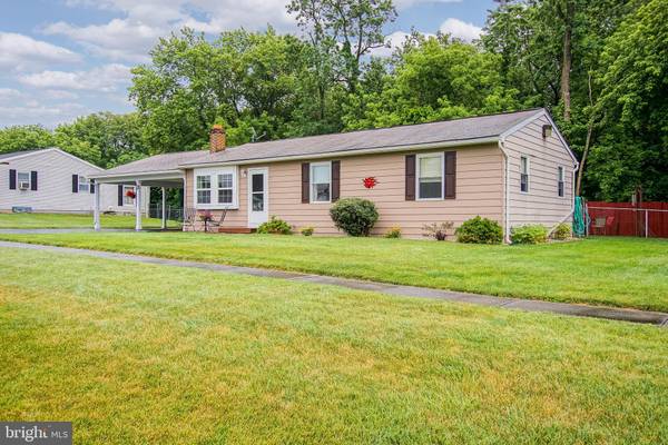 Smithsburg, MD 21783,13 CHIPS CT