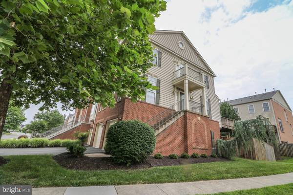 13520 MIST FLOWER DR, Centreville, VA 20120