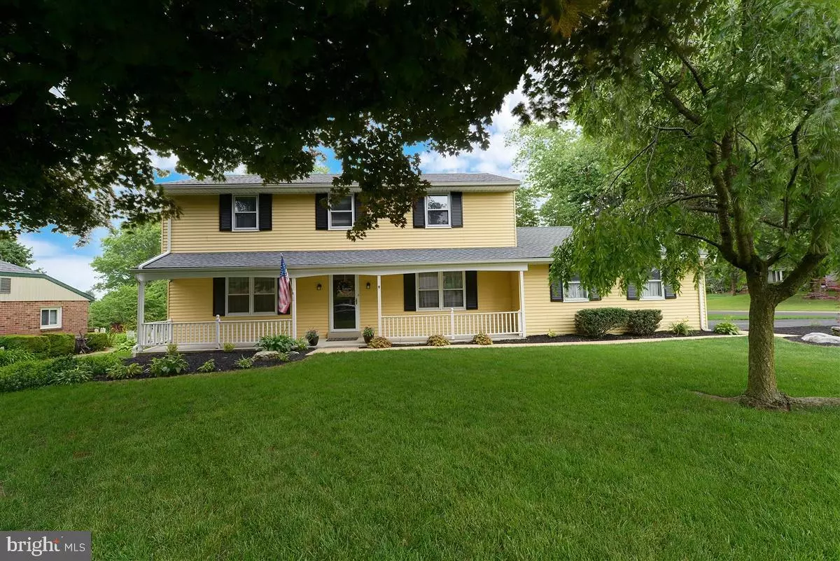 Leola, PA 17540,9 COUNTRY SIDE LN