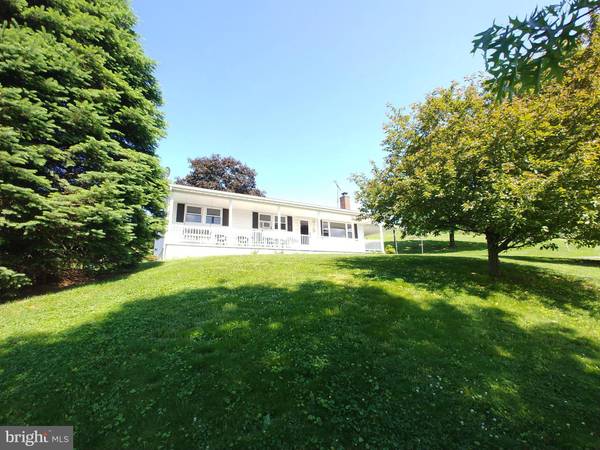 185 PEACH GLEN IDAVILLE RD, Gardners, PA 17324