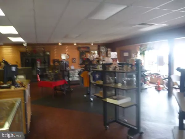 Elmer, NJ 08318,354 ROUTE 77