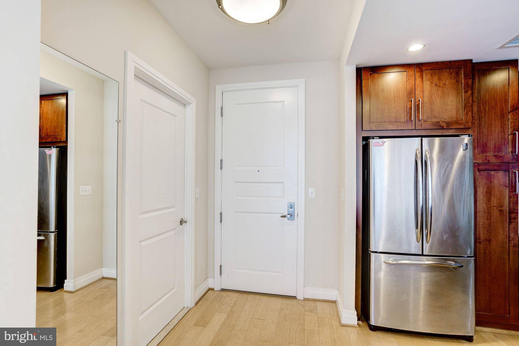 Mclean, VA 22102,8220 CRESTWOOD HEIGHTS DR #1218