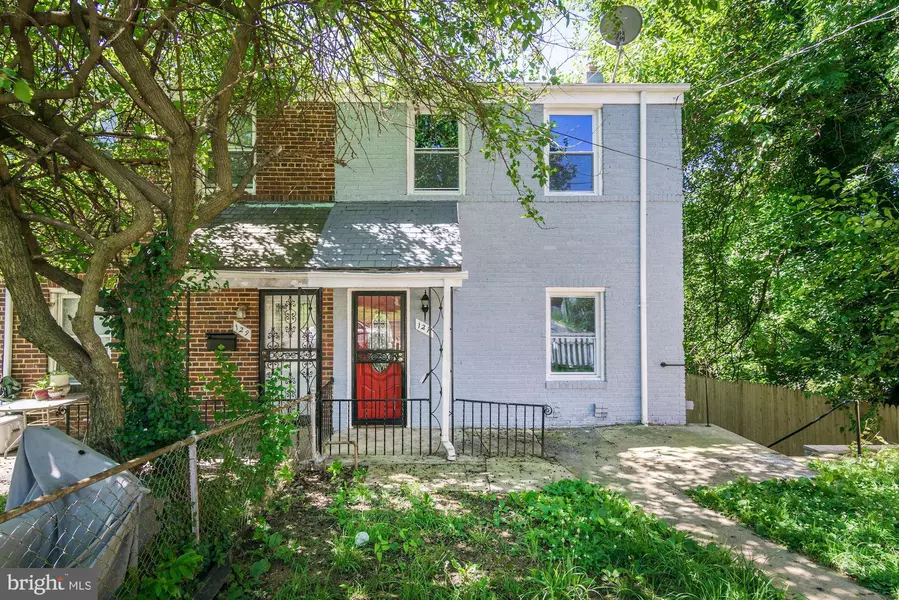 127 WILMINGTON PL SE, Washington, DC 20032