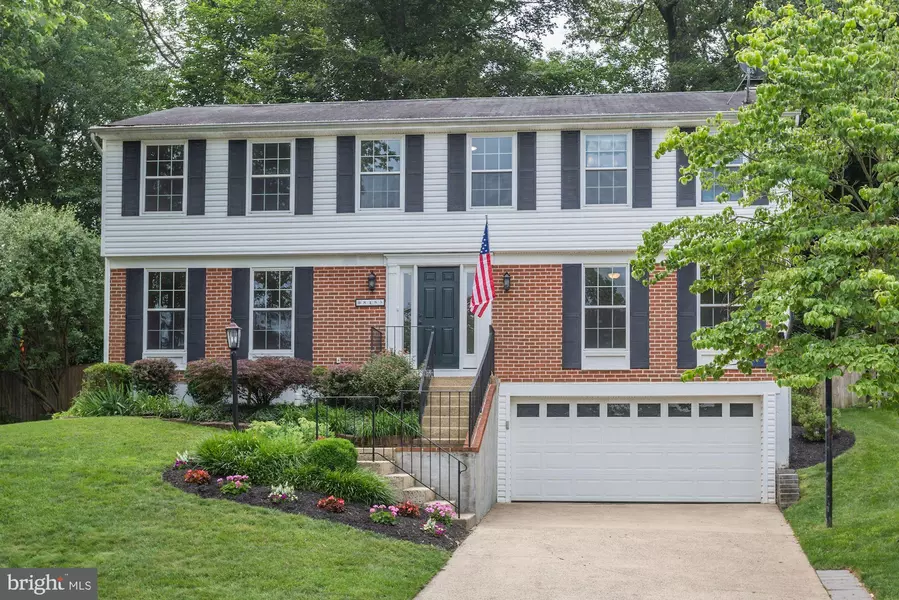 8485 MIDDLE RUN DR, Springfield, VA 22153