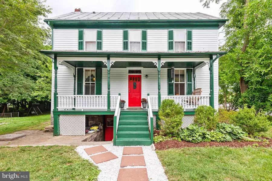 475 E GERMAN ST, Shepherdstown, WV 25443