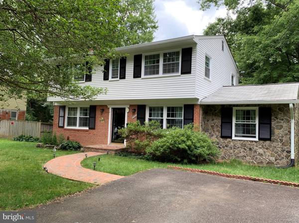 2432 DREXEL ST, Vienna, VA 22180