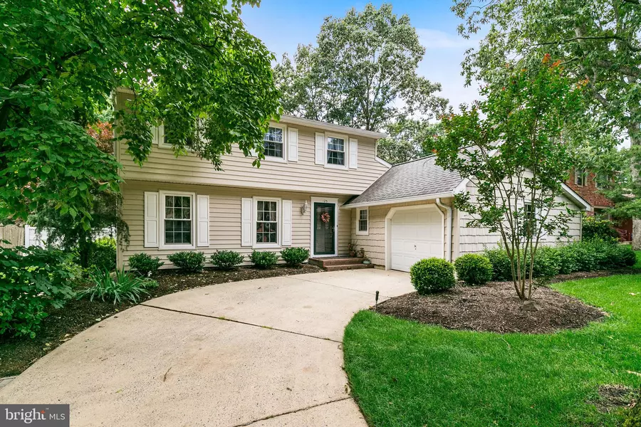 125 SQUIRREL TREE LN, Mount Laurel, NJ 08054