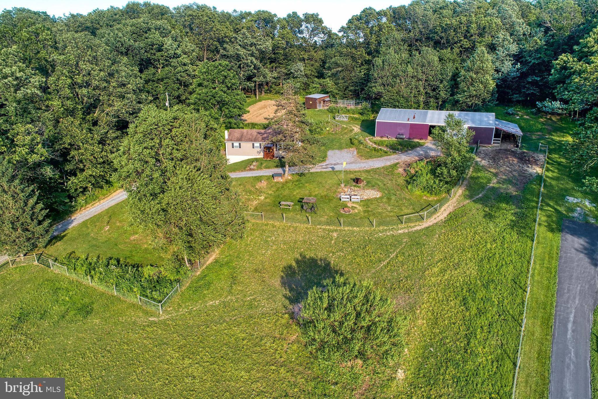 6212 DAIRY RD, Red Lion, PA 17356