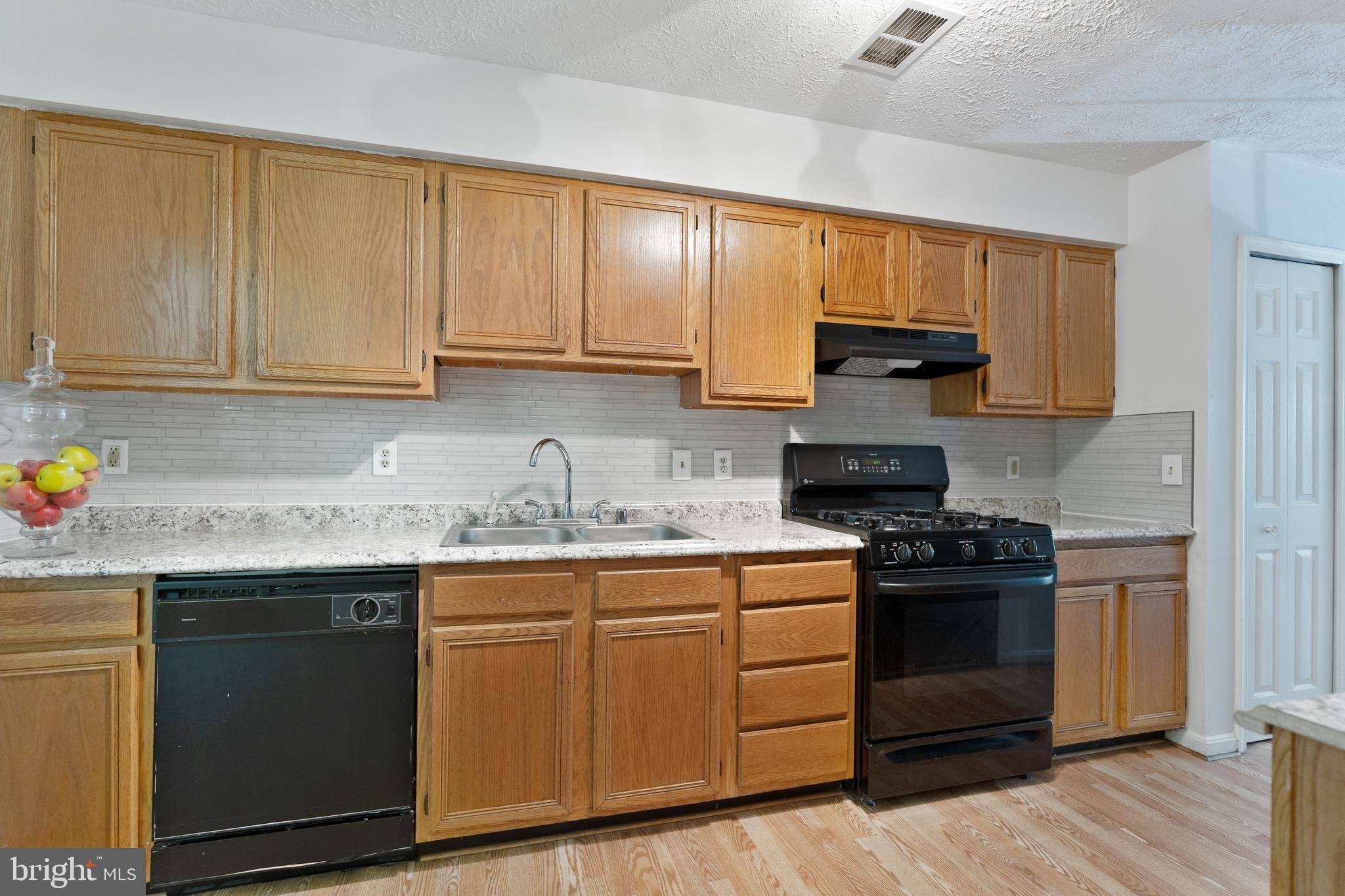 Landover, MD 20785,7268 MAHOGANY DR #3