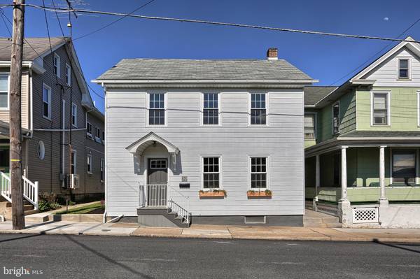 22 N RAILROAD ST, Myerstown, PA 17067