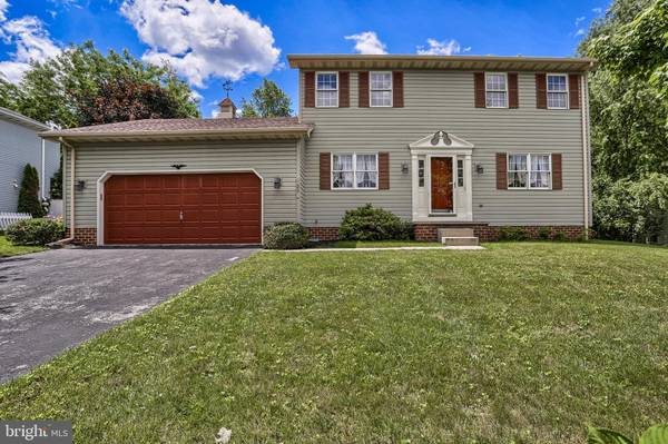 24 MAGNOLIA LN, Hanover, PA 17331