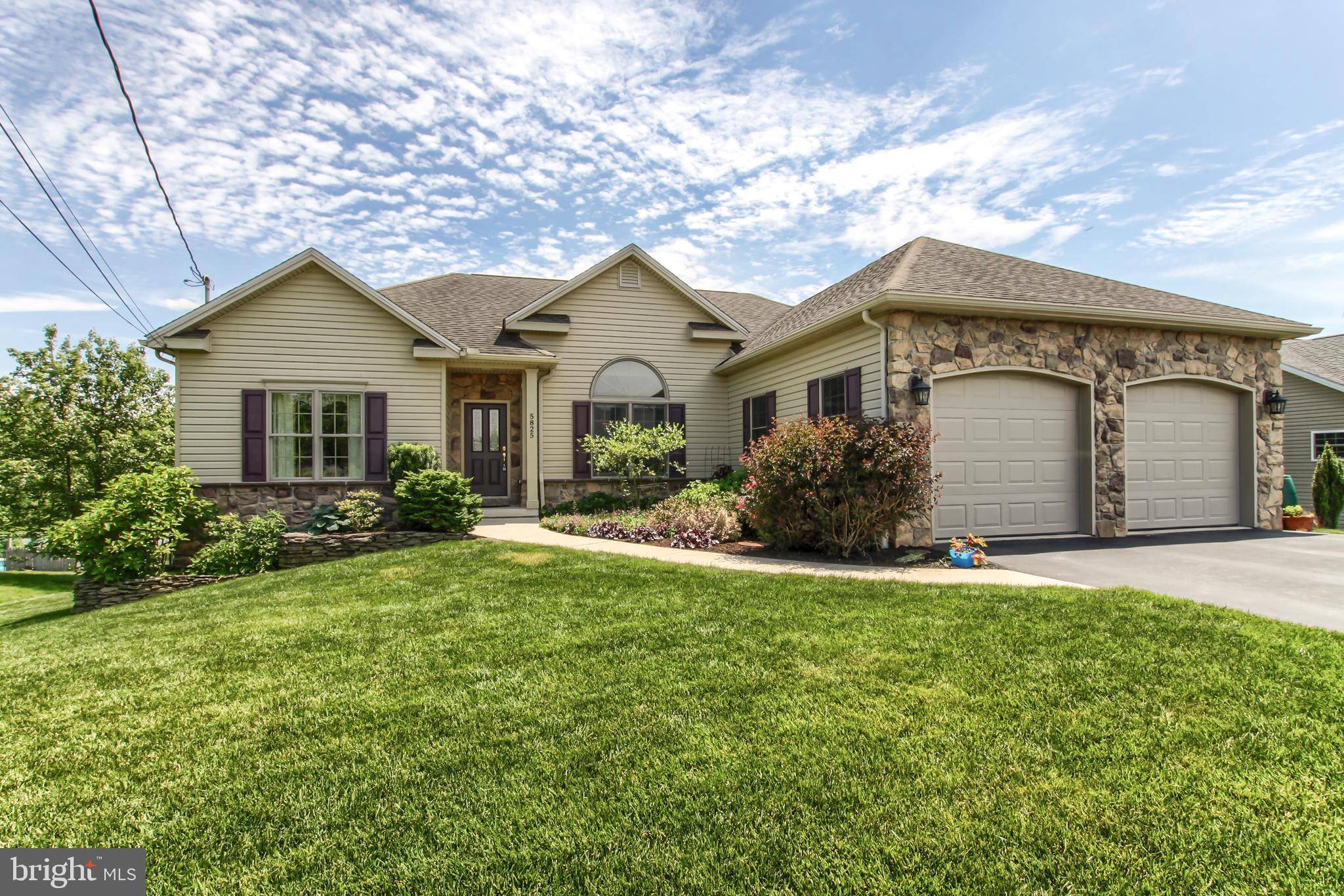 Harrisburg, PA 17112,5825 MAYFAIR DR