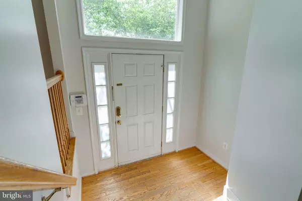 Woodbridge, VA 22193,15517 BANJO CT