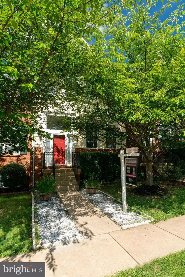 Woodbridge, VA 22193,15517 BANJO CT