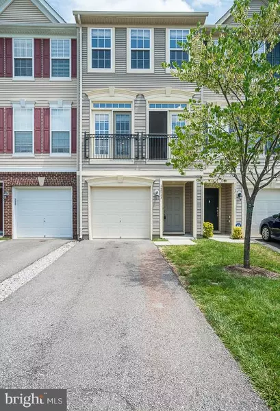 15713 JOHN DISKIN CIR #116, Woodbridge, VA 22191