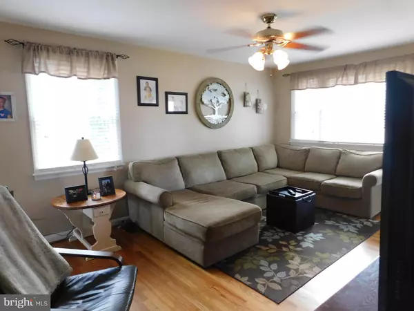 Elmer, NJ 08318,511 N MAIN ST