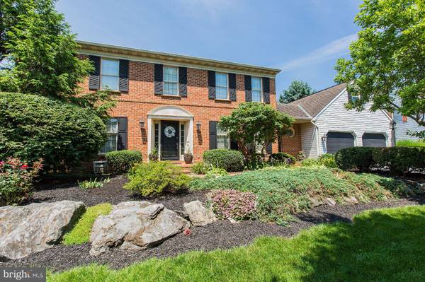 565 WHEATFIELD DR, Lititz, PA 17543