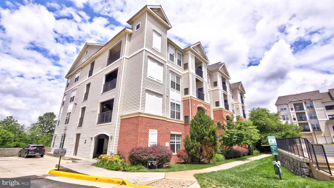 11326 ARISTOTLE DR #4-101, Fairfax, VA 22030