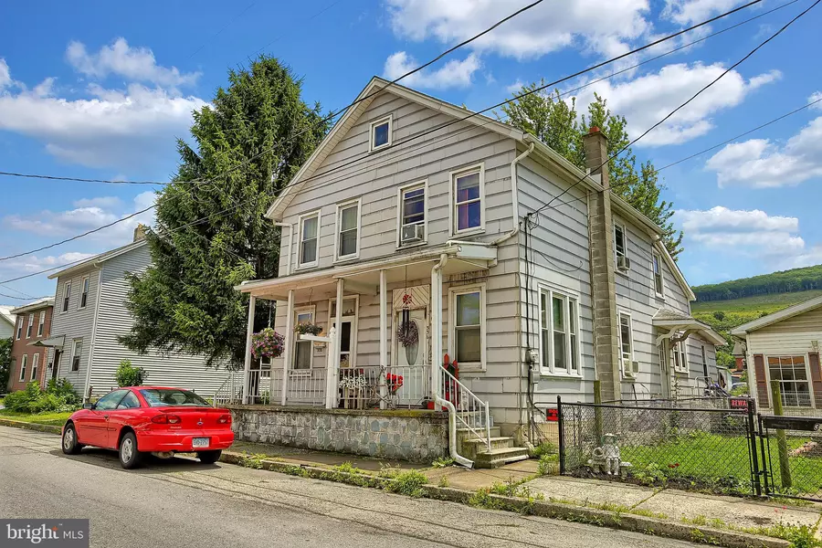 338 N 2ND ST, Lykens, PA 17048