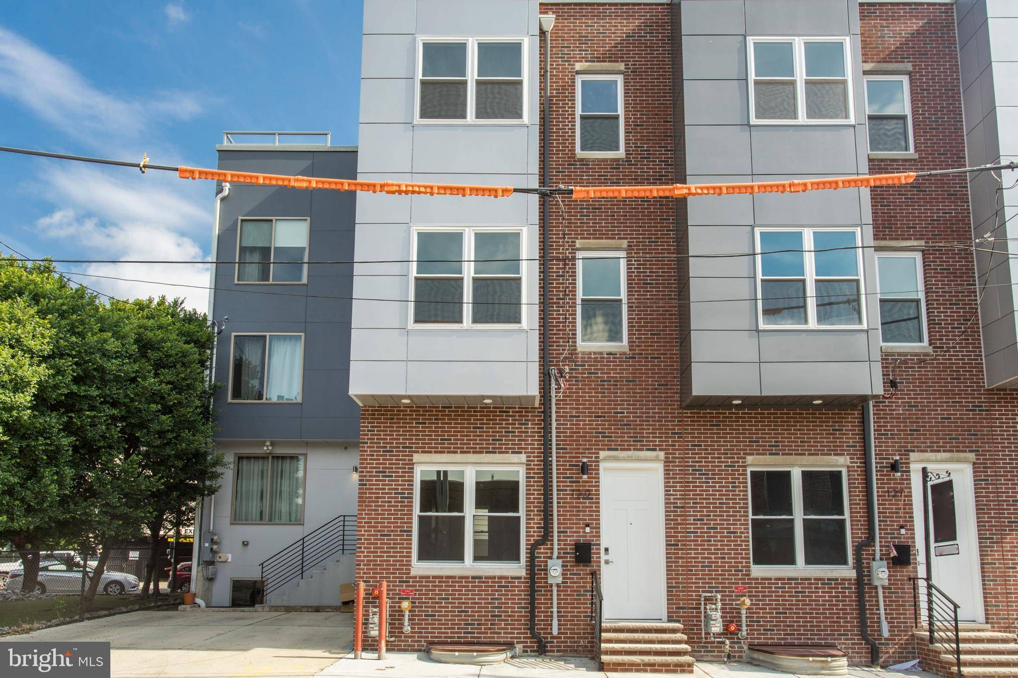 Philadelphia, PA 19123,127 W ALLEN ST