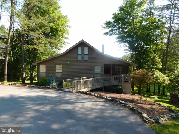 438 WINTERCAMP TRAIL, Hedgesville, WV 25427