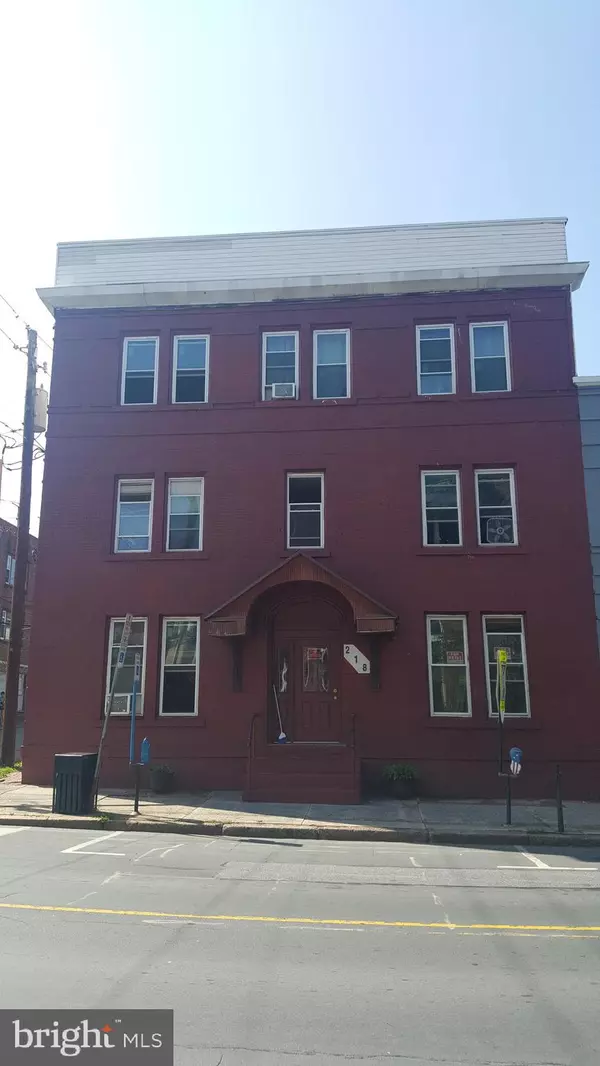 Pottsville, PA 17901,207 W MARKET ST