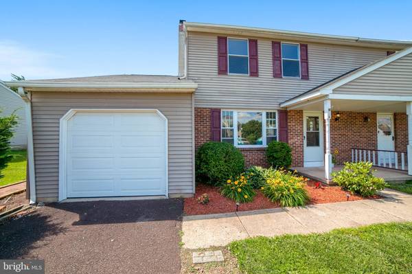 445 WINDSOR DR, Harleysville, PA 19438